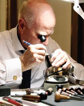 Amancio Brin‑WenshanZhuangandMiaoAutonomousPrefecture RADO Official Service Outlets Watchmaker